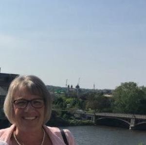 Meet your Posher, Becky